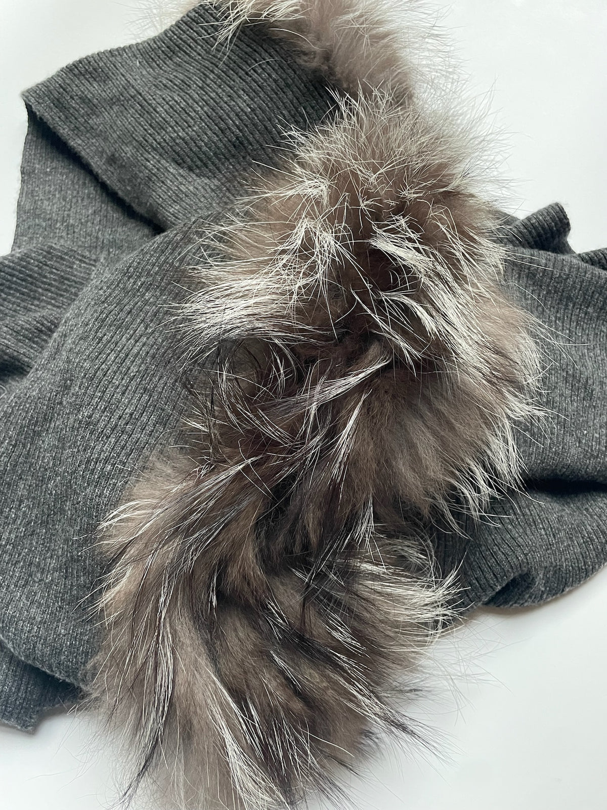 Utzon & Saga Furs Scarf