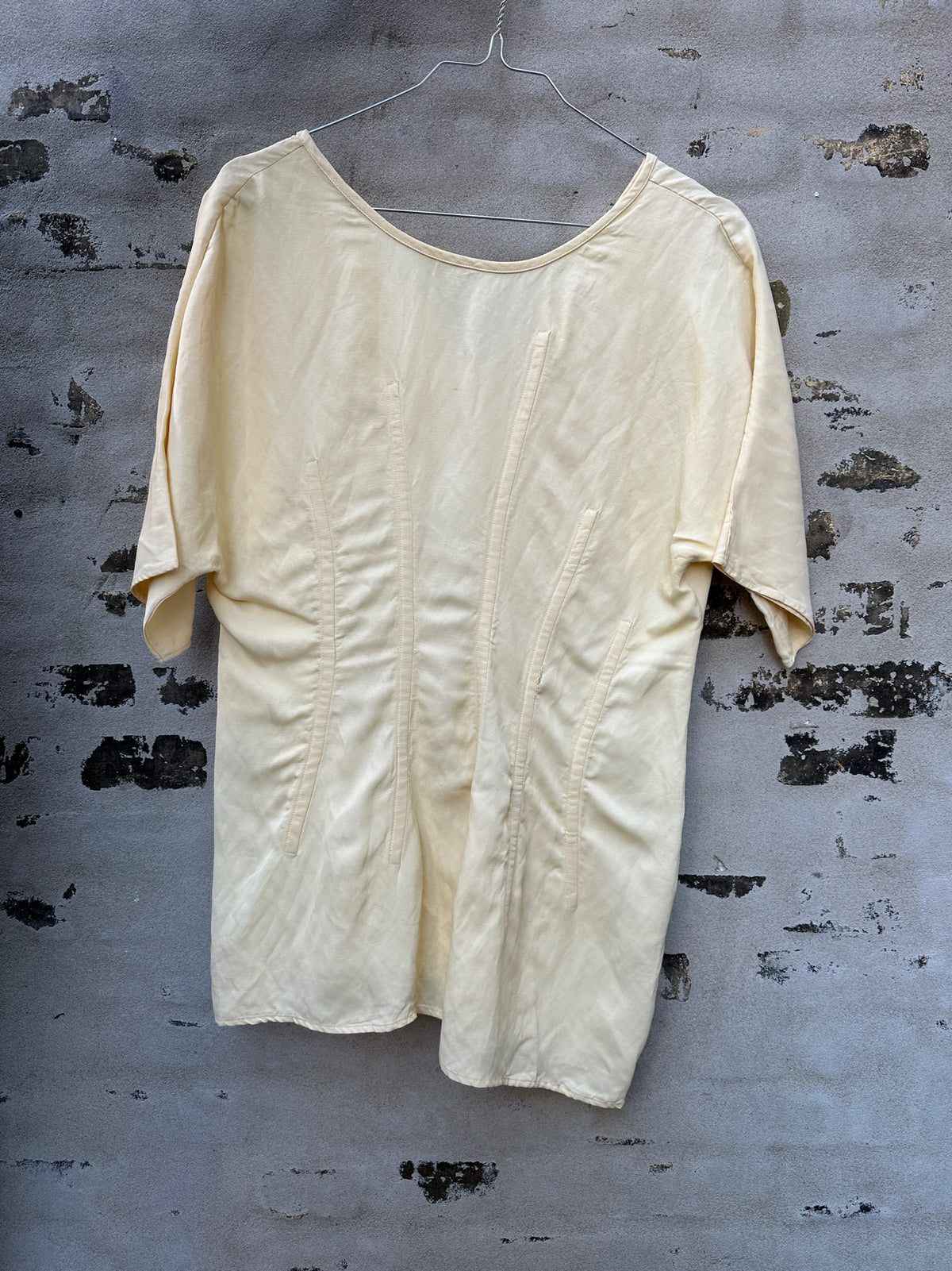 Jil Sander top gul væg