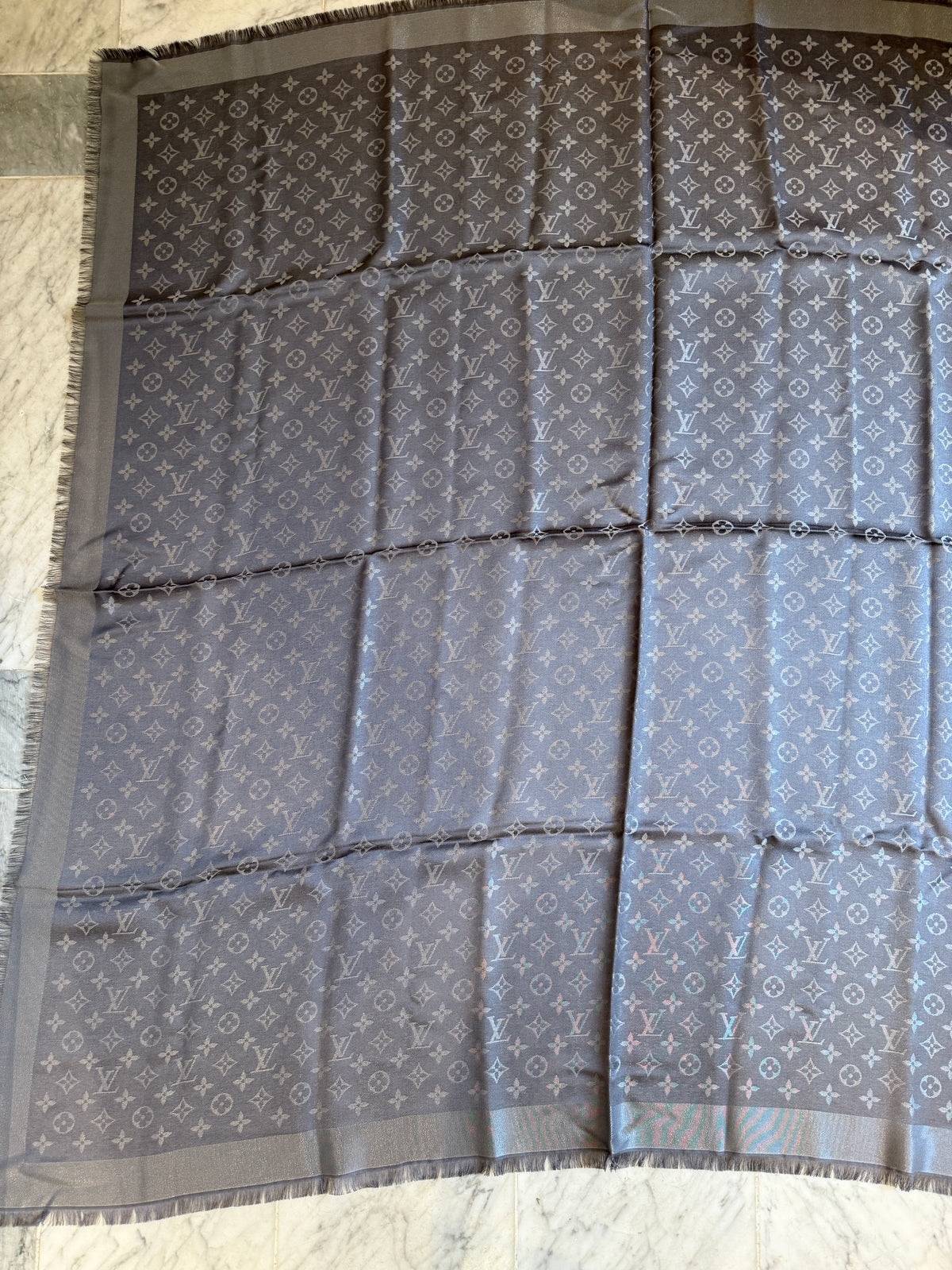 Louis Vuitton Shawl Monogram Scarf