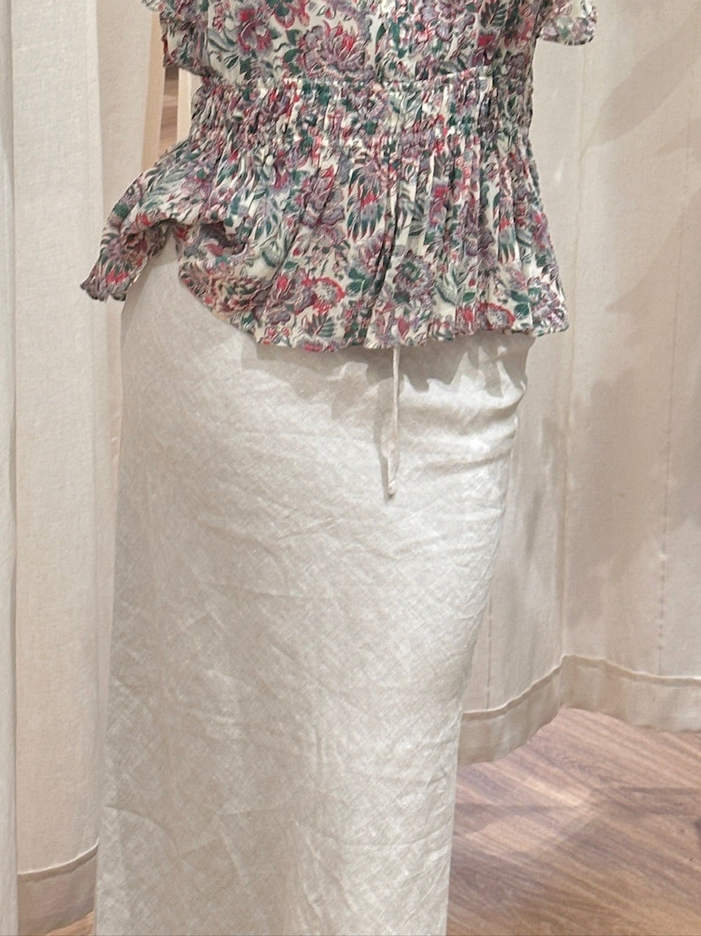 Venroy Linen Skirt