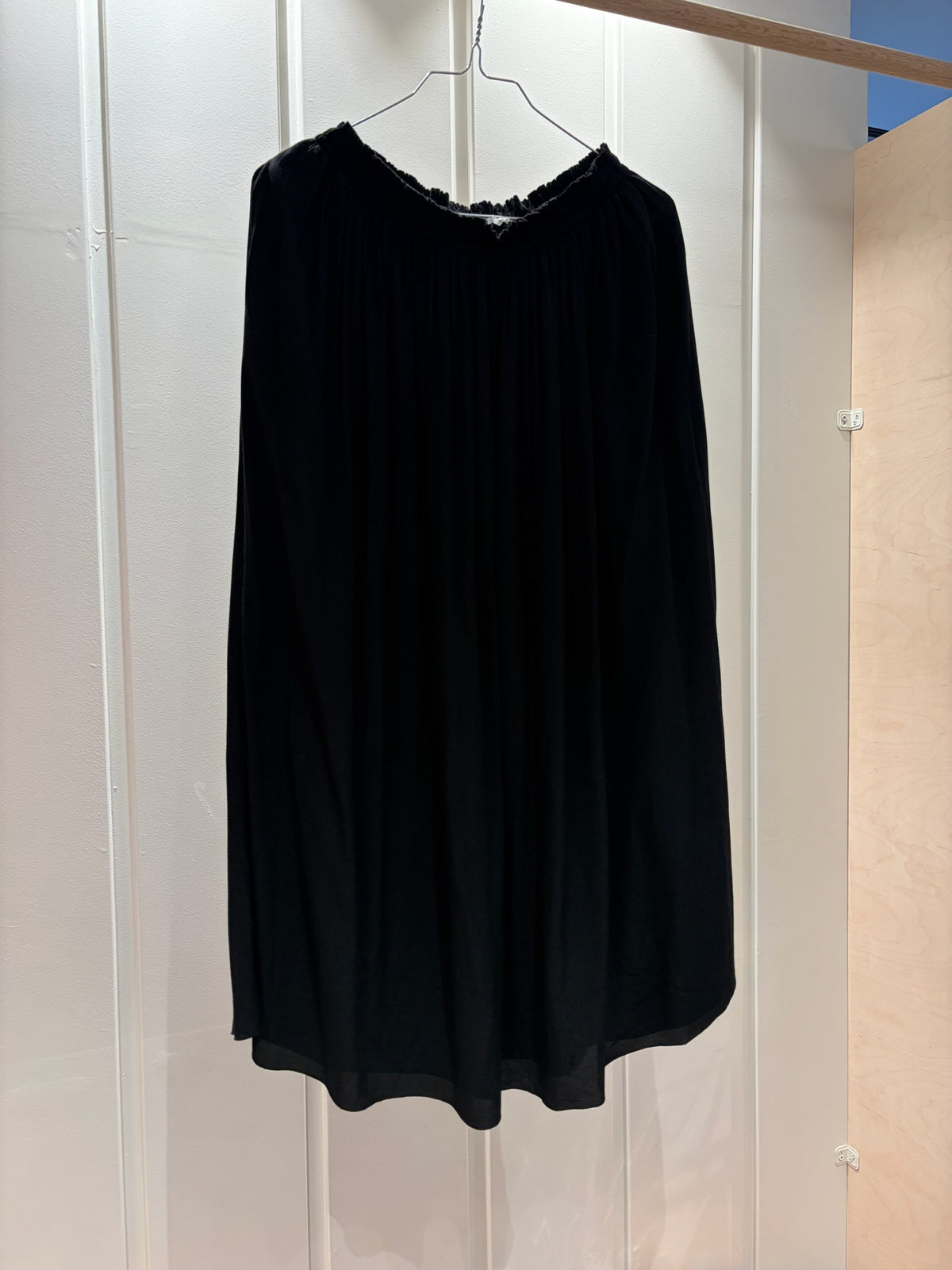 Pomander Skirt