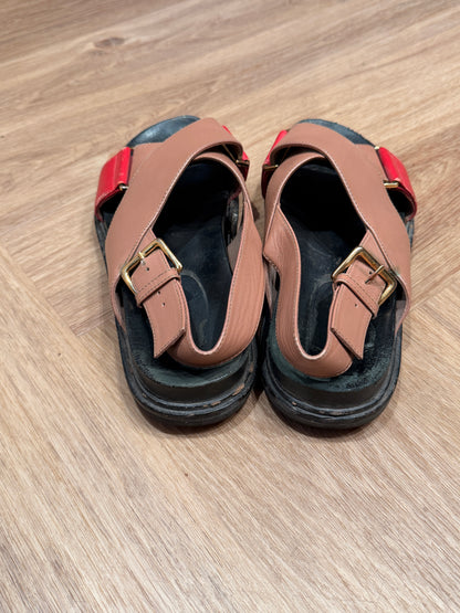 Marni Fussbett Sandals