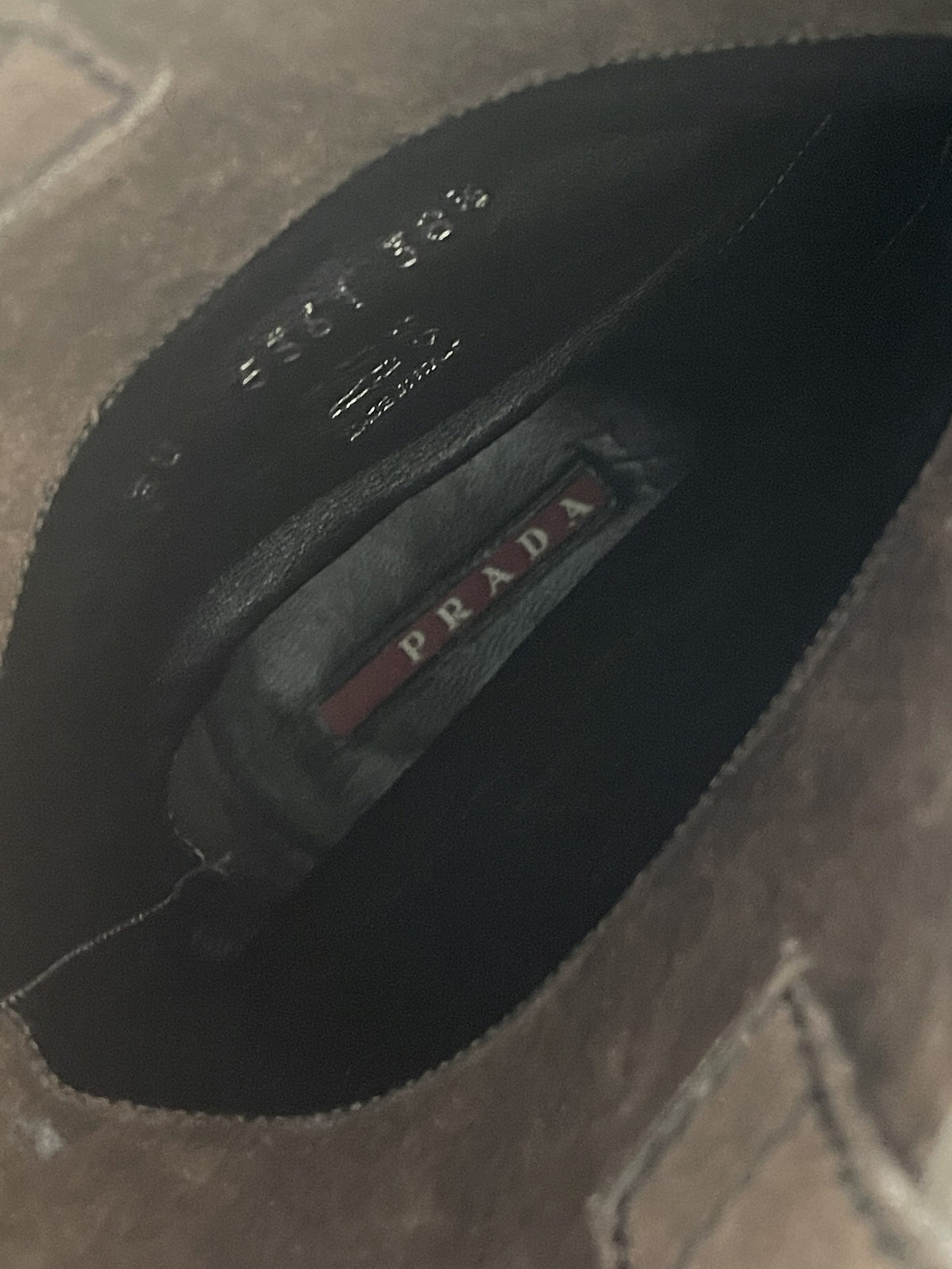 Prada støvler indeni