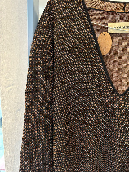 By Malene Birger Trøje tæt på