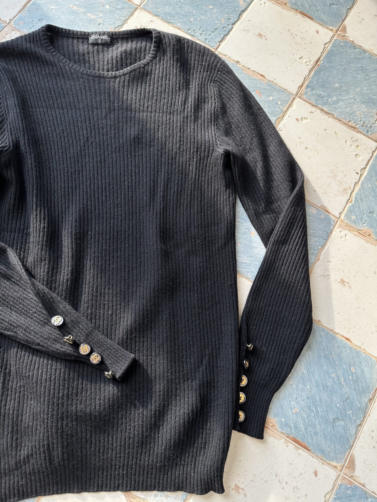 Chanel sweater ribbet sort oppefra
