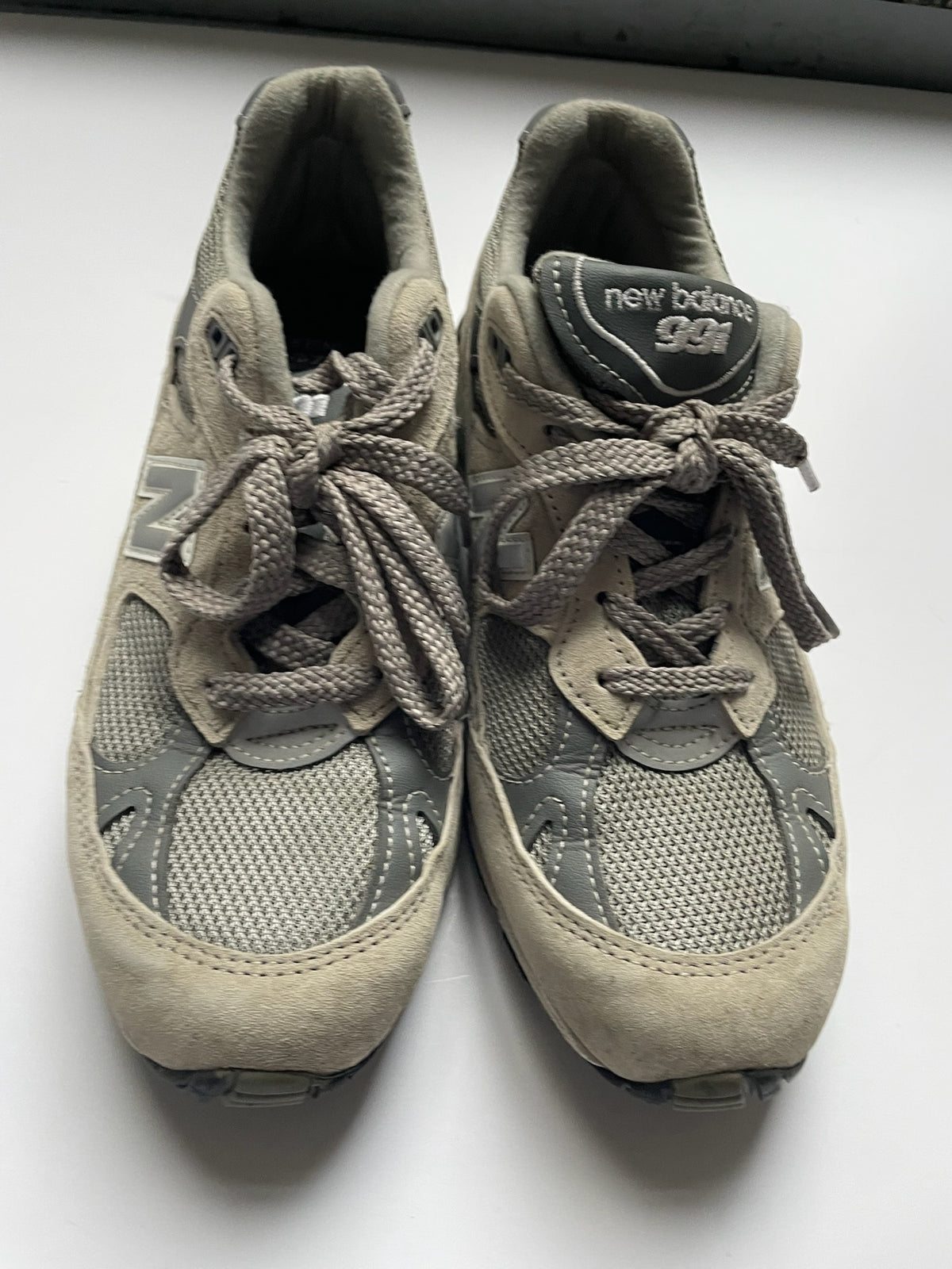 New Balance Sneakers