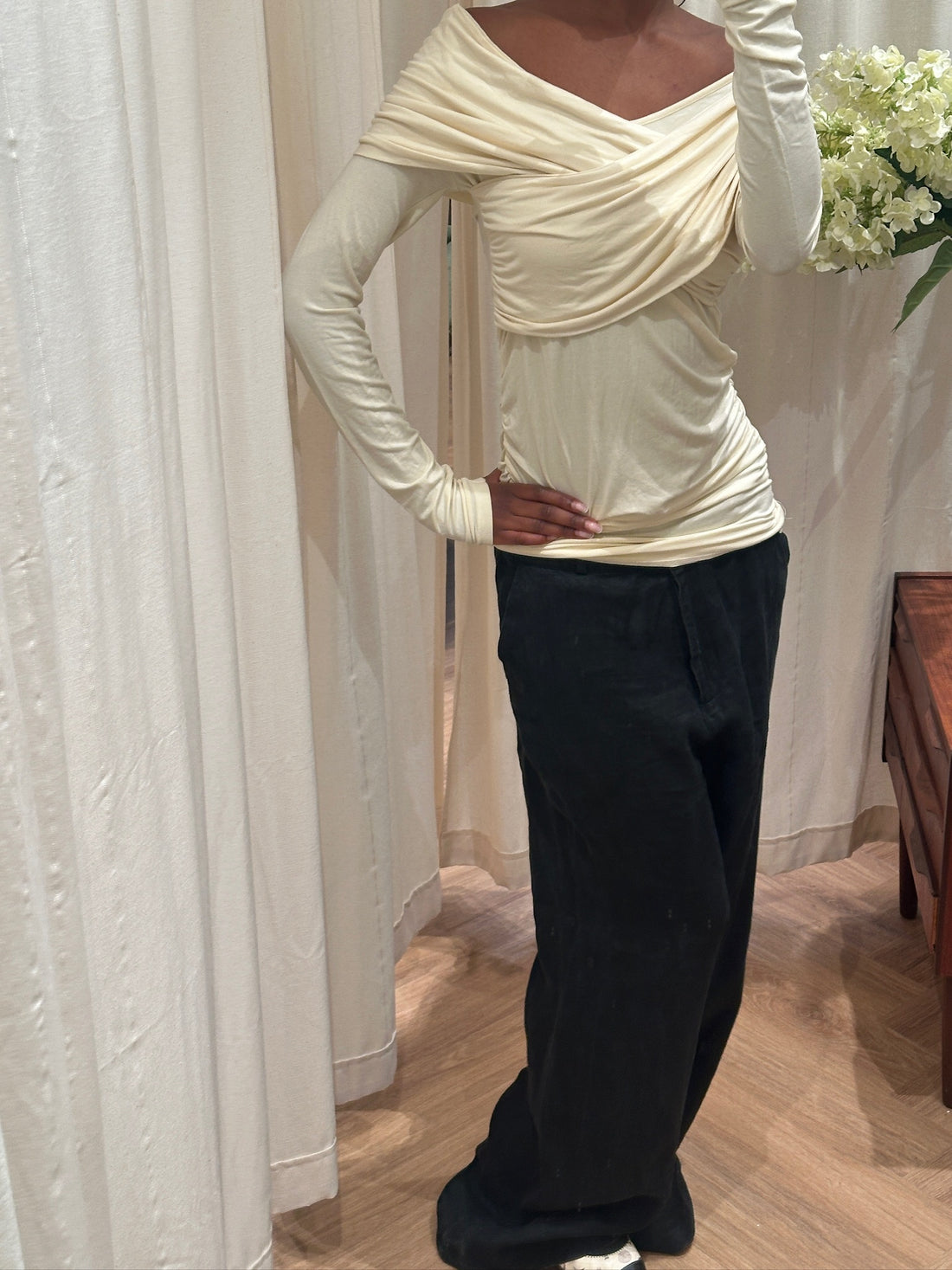 Day Birger et Mikkelsen Off-Shoulder Wrap Bluse