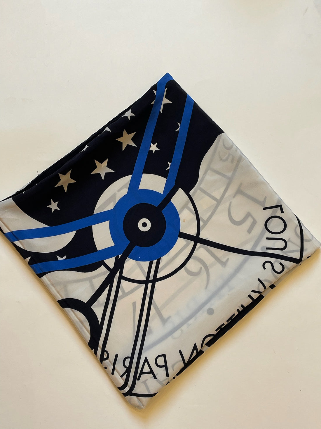 Louis Vuitton Silk Scarf "Le Temps du Voyage"
