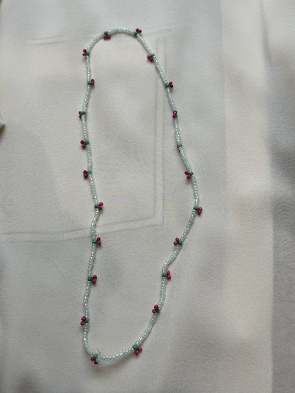 Pearl Necklace in gray with pink berries
